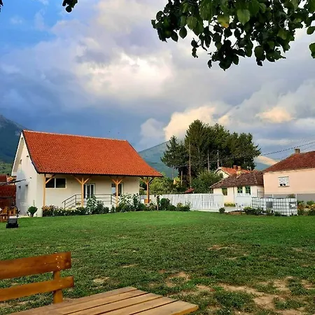 Апартаменты Petrovic Semce Suva Planina *