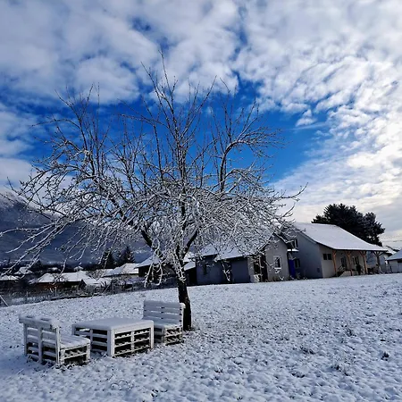 Petrovic Semce Suva Planina Апартаменты *