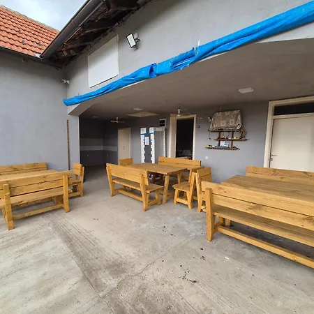 Petrovic Semce Suva Planina Апартаменты *