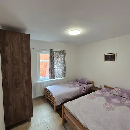 Petrovic Semce Suva Planina Gadzin Han