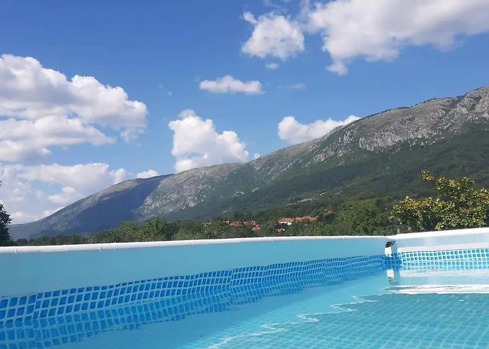 Petrovic Semce Suva Planina Gadzin Han