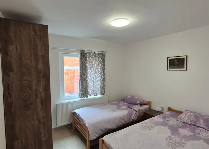 Petrovic Semce Suva Planina Gadzin Han